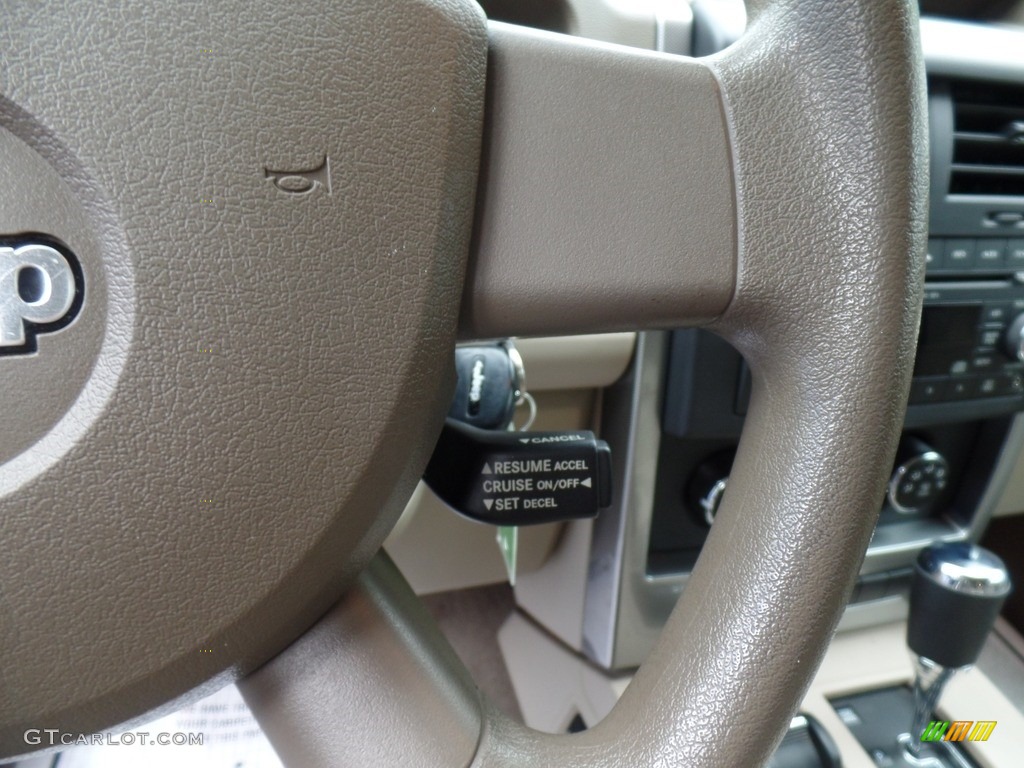 2010 Liberty Sport 4x4 - Dark Charcoal Pearl / Dark Slate Gray photo #21