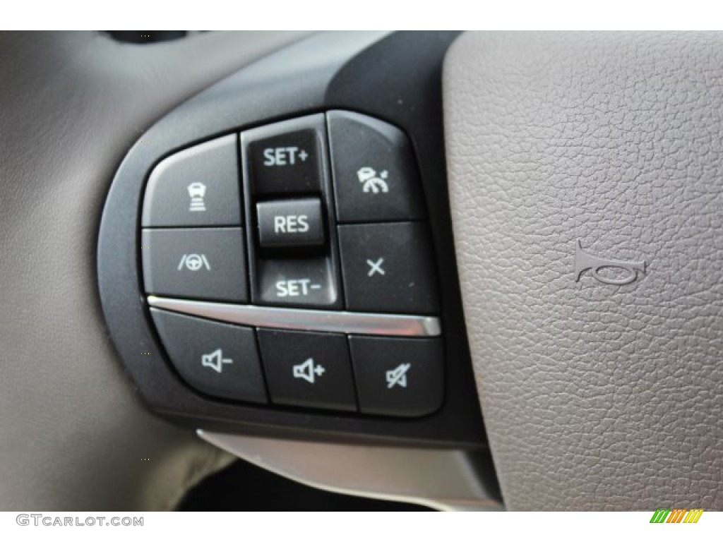 2020 Ford Explorer Platinum 4WD Sandstone Steering Wheel Photo #134665571