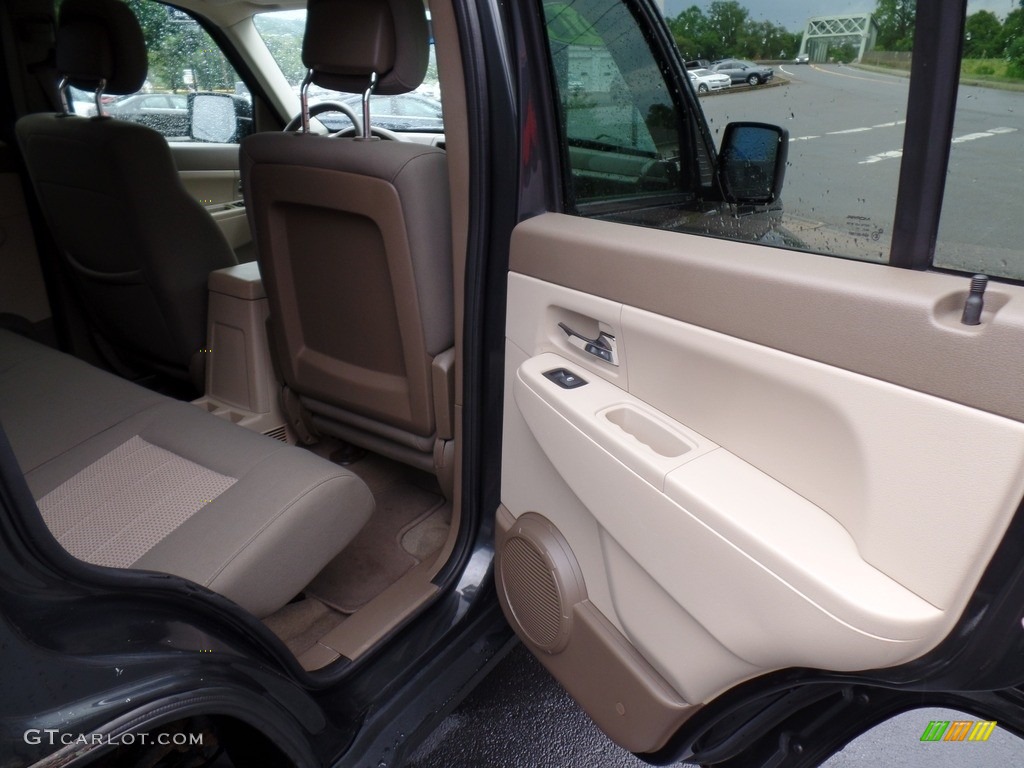 2010 Liberty Sport 4x4 - Dark Charcoal Pearl / Dark Slate Gray photo #32