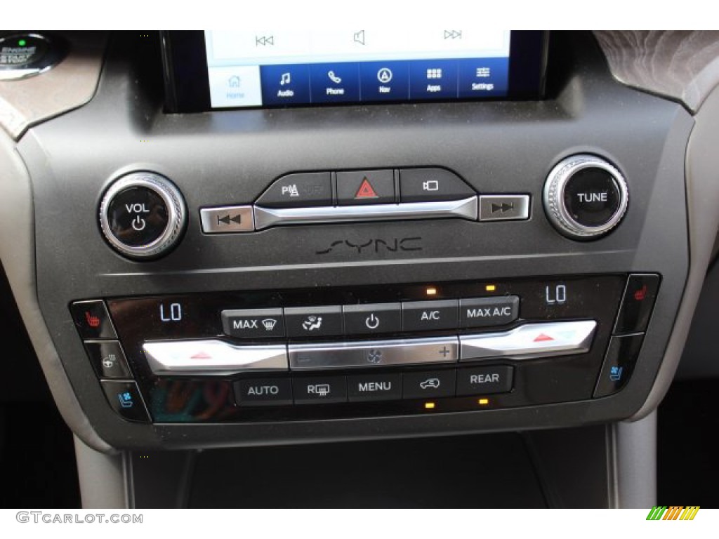 2020 Ford Explorer Platinum 4WD Controls Photo #134665616