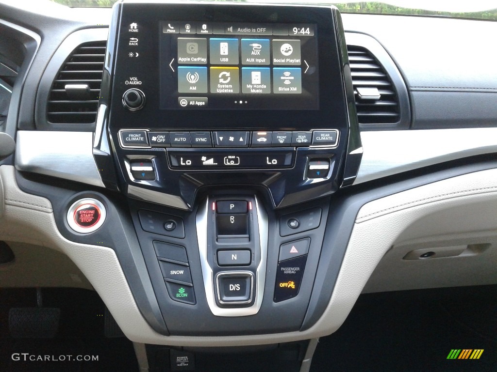 2019 Honda Odyssey EX Controls Photo #134674862