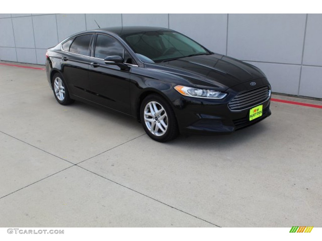 2014 Fusion SE - Tuxedo Black / Charcoal Black photo #2