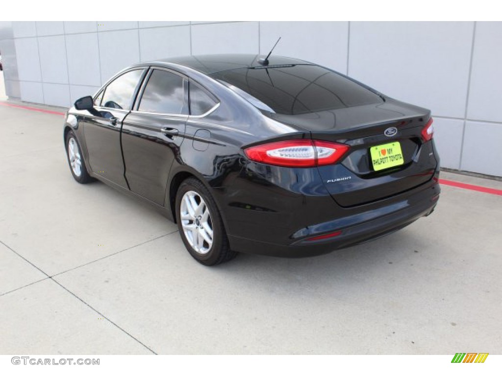 2014 Fusion SE - Tuxedo Black / Charcoal Black photo #9