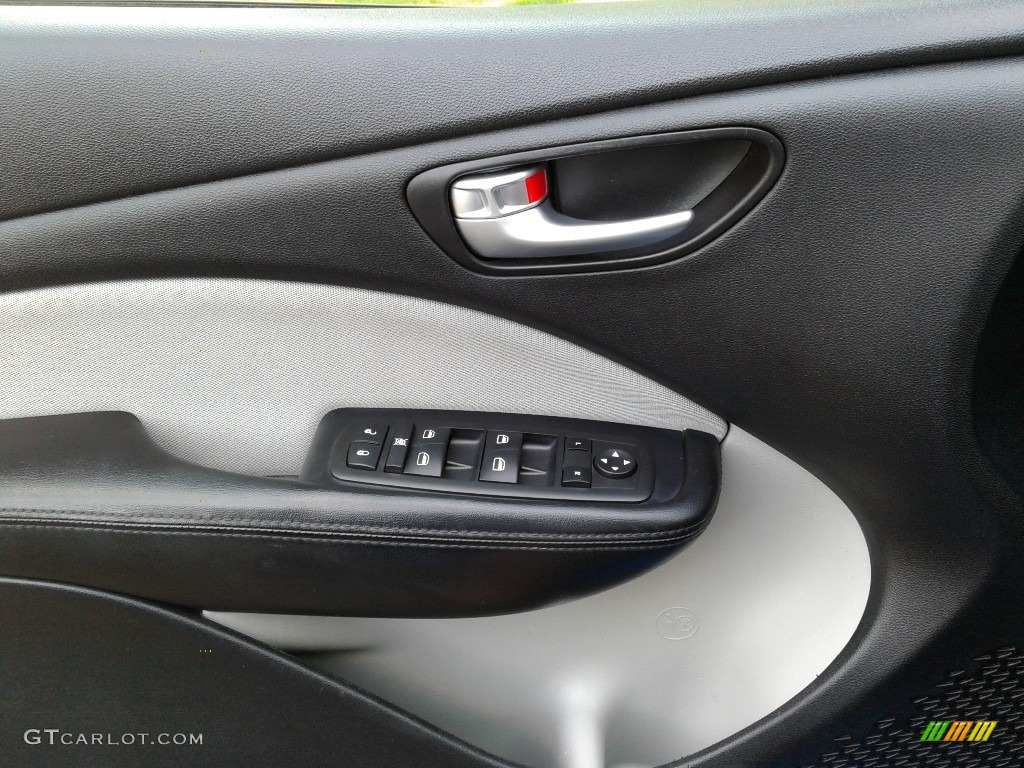 2015 Dart SXT - Laser Blue Pearl / Black/Light Tungsten Accent Stitching photo #9