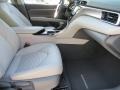 Super White - Camry SE Photo No. 12