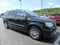 Brilliant Black Crystal Pearl - Town & Country Touring - L Photo No. 4