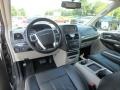 Brilliant Black Crystal Pearl - Town & Country Touring - L Photo No. 21