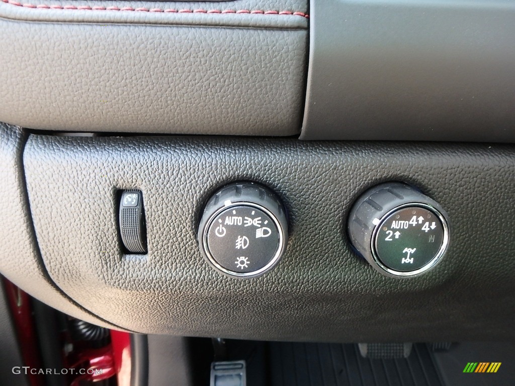 2020 GMC Canyon All Terrain Crew Cab 4WD Controls Photo #134683181