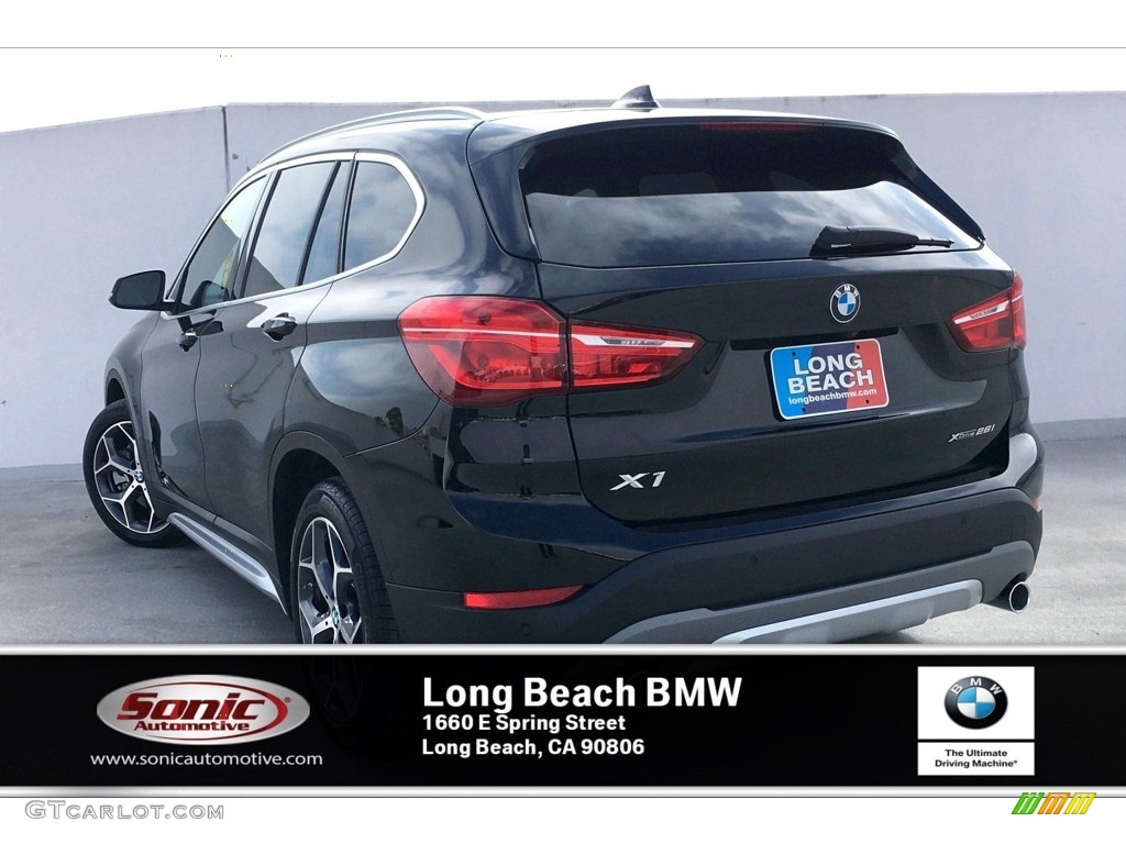 2019 X1 xDrive28i - Jet Black / Black photo #2