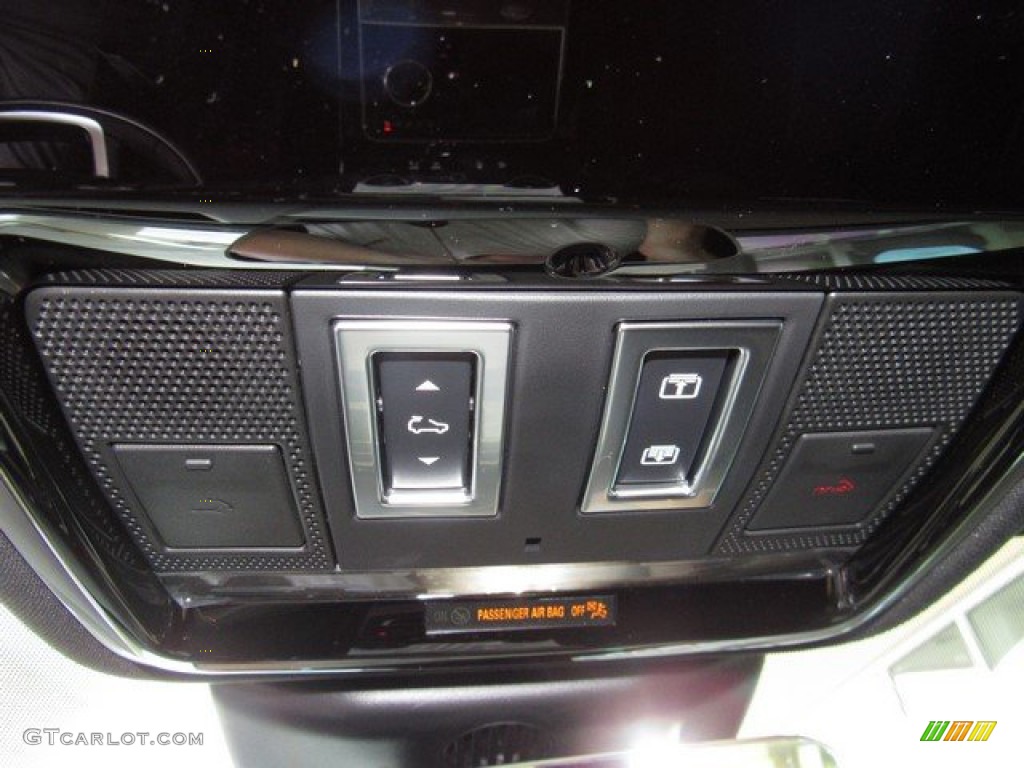 2020 Land Rover Range Rover Velar R-Dynamic S Controls Photo #134688358