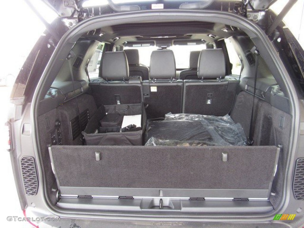 2019 Land Rover Discovery HSE Luxury Trunk Photos