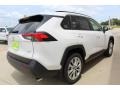 Super White - RAV4 XLE Photo No. 7