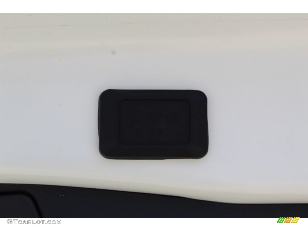 2019 RAV4 Limited - Blizzard White Pearl / Black photo #25