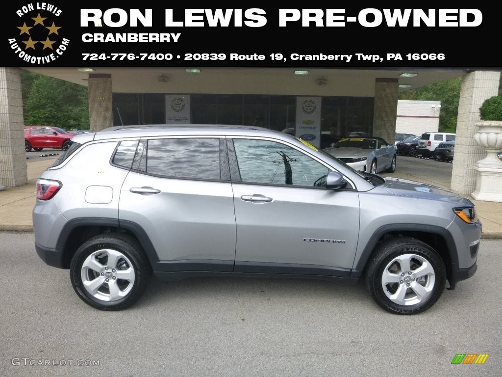 2019 Billet Silver Metallic Jeep Compass Latitude 4x4 134690691 Photo
