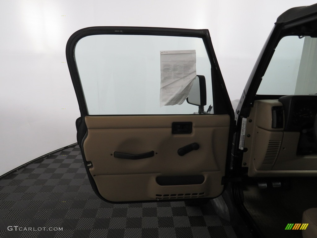 2002 Wrangler Sport 4x4 - Black / Camel Beige photo #16