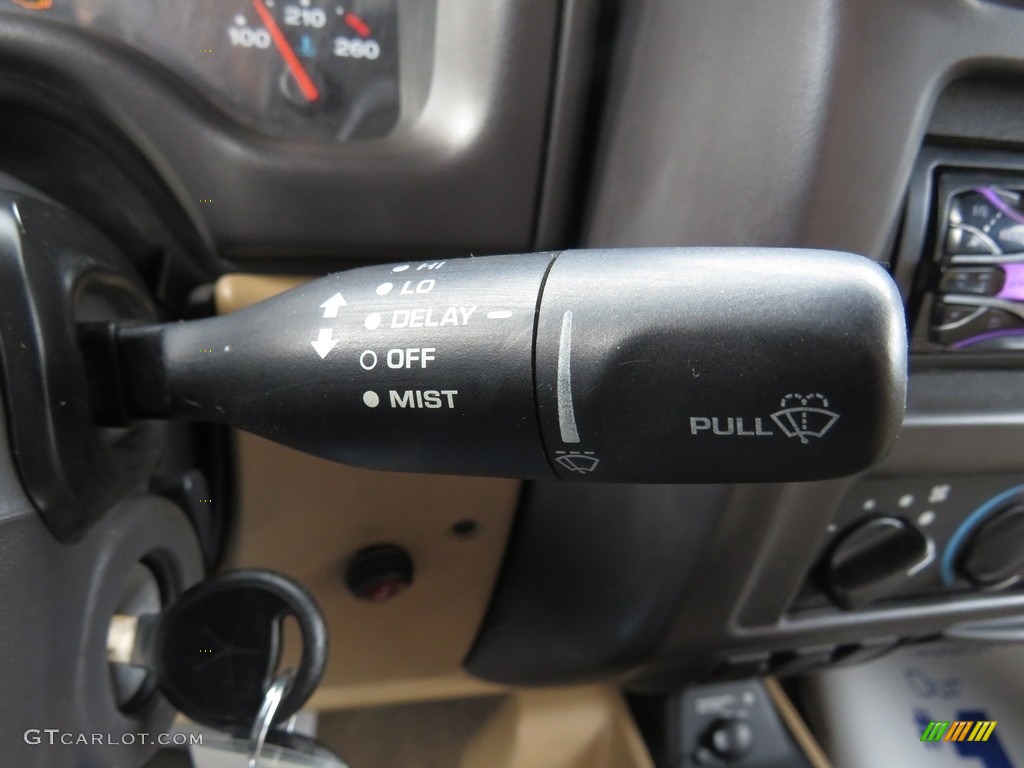 2002 Wrangler Sport 4x4 - Black / Camel Beige photo #26