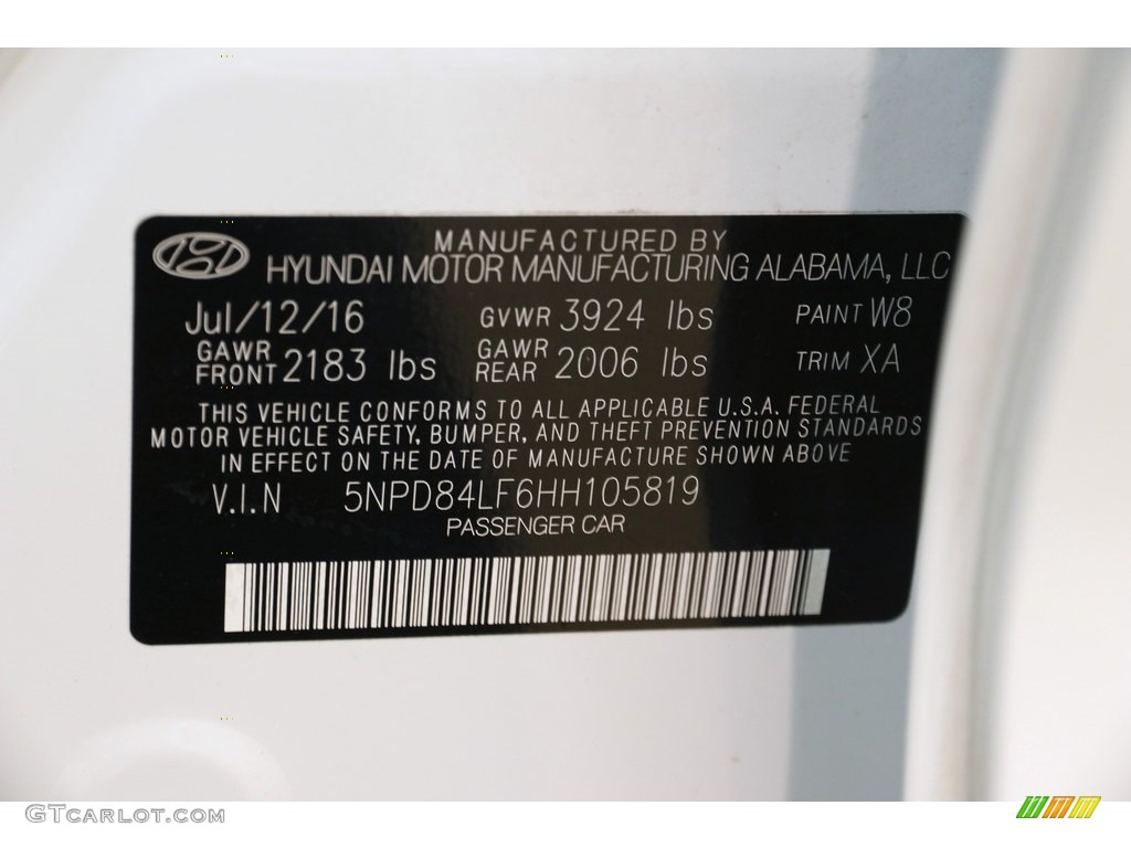 2017 Elantra Limited - White / Beige photo #21