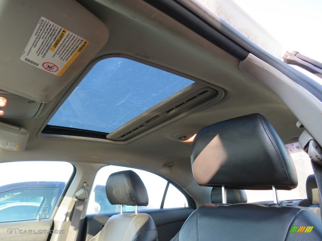 2005 G6 GT Sedan - Ivory White / Ebony photo #2