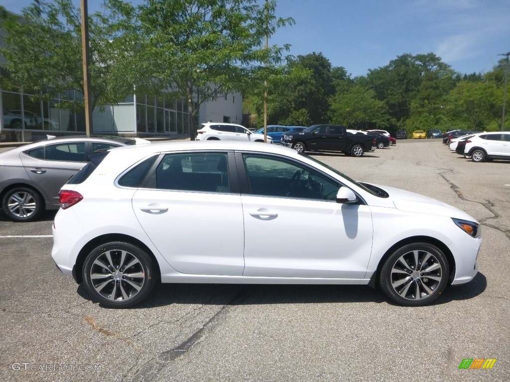 Ceramic White Hyundai Elantra GT