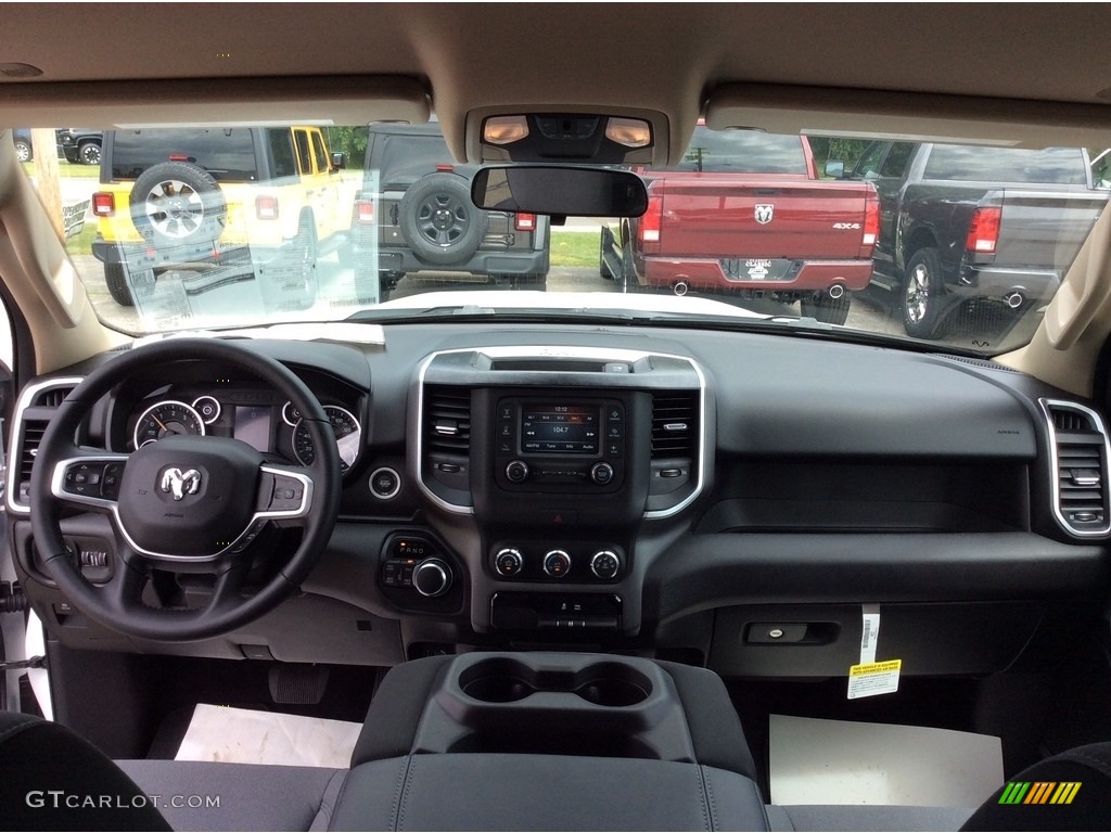2019 1500 Big Horn Crew Cab 4x4 - Bright White / Black/Diesel Gray photo #12