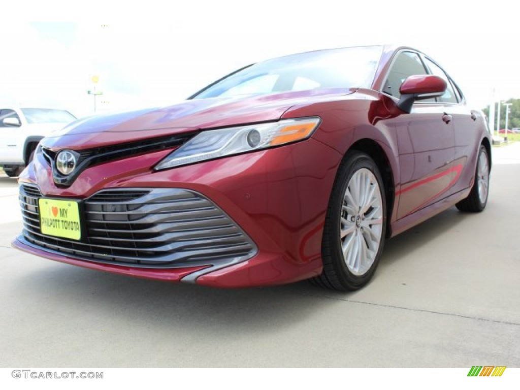 2018 Camry XLE - Ruby Flare Pearl / Black photo #4