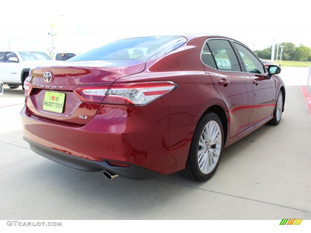 2018 Camry XLE - Ruby Flare Pearl / Black photo #11