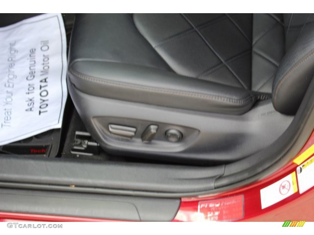 2018 Camry XLE - Ruby Flare Pearl / Black photo #14