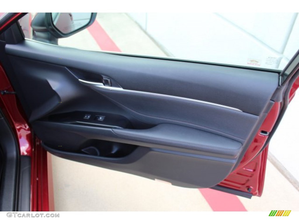 2018 Camry XLE - Ruby Flare Pearl / Black photo #30