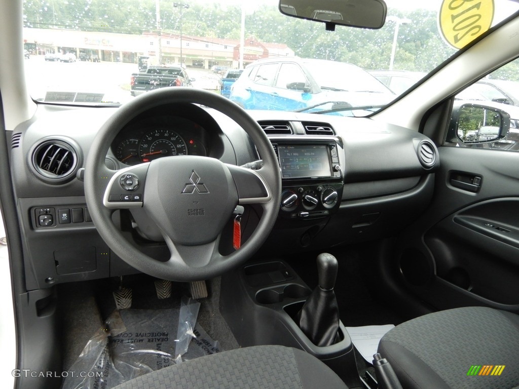 Dark Gray Interior 2018 Mitsubishi Mirage ES Photo #134710586