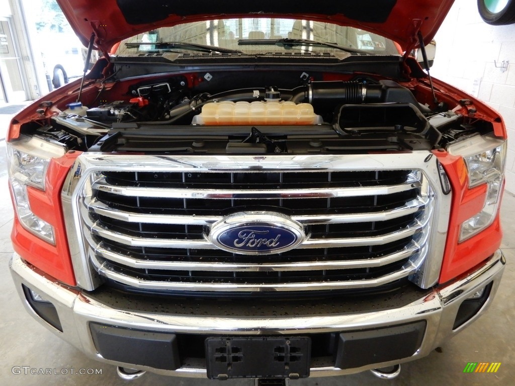 2017 F150 XLT SuperCrew 4x4 - Race Red / Earth Gray photo #14