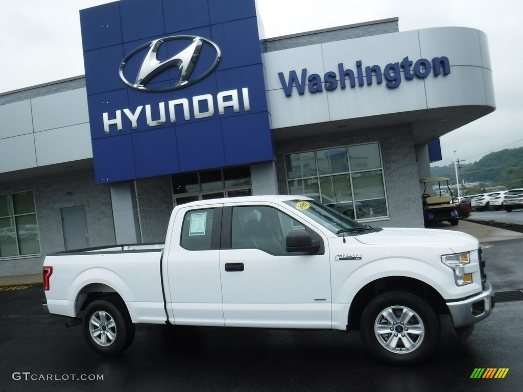 2017 F150 XL SuperCab - Oxford White / Earth Gray photo #2