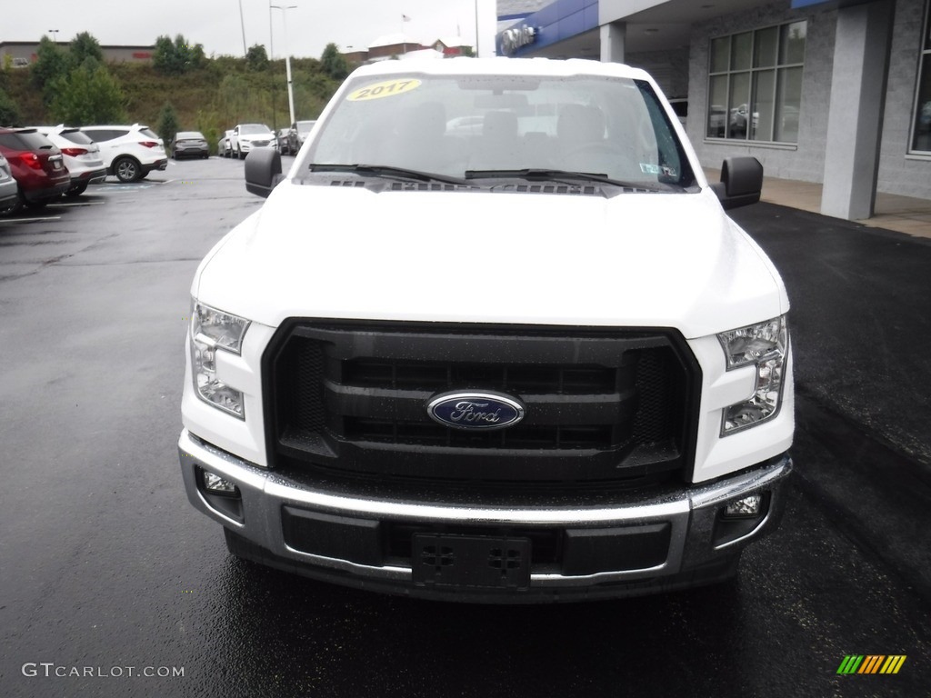 2017 F150 XL SuperCab - Oxford White / Earth Gray photo #4
