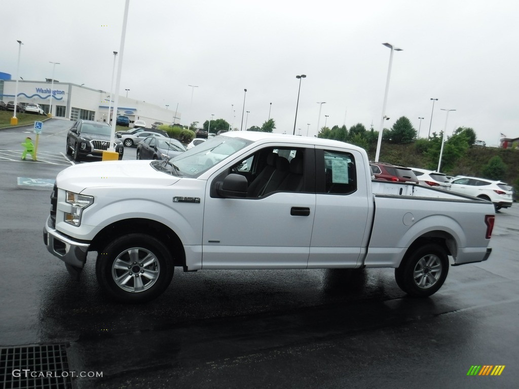2017 F150 XL SuperCab - Oxford White / Earth Gray photo #6