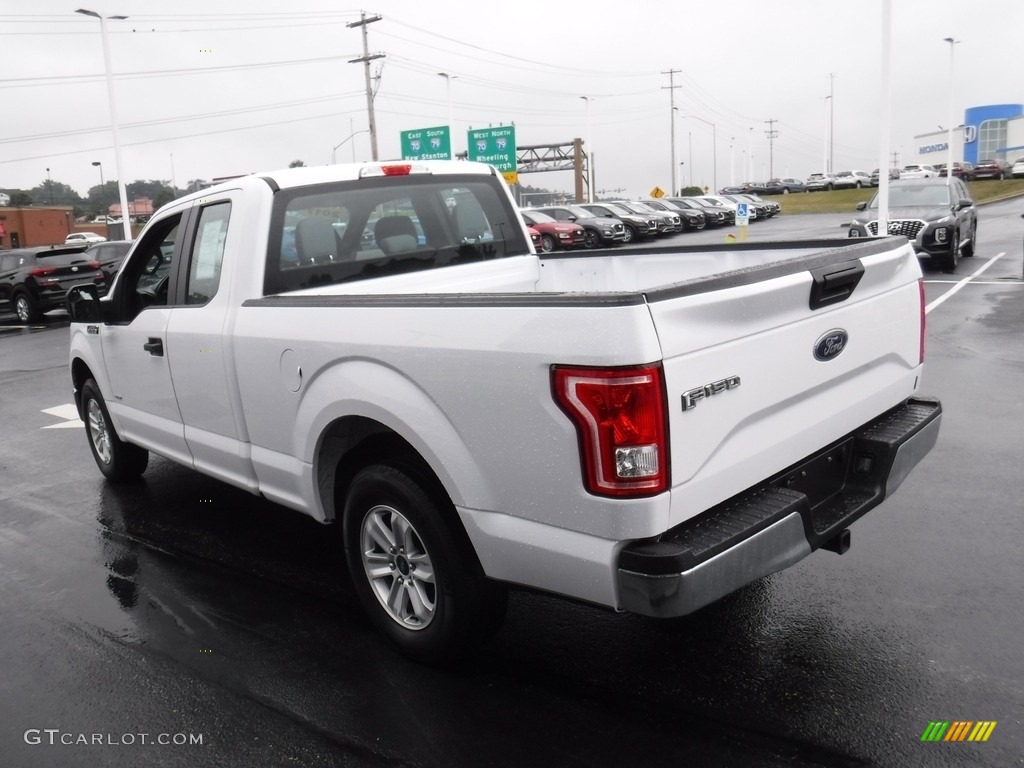 2017 F150 XL SuperCab - Oxford White / Earth Gray photo #8