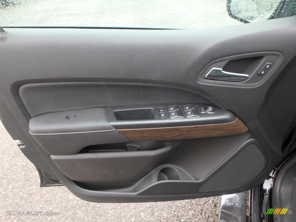 2019 GMC Canyon Denali Crew Cab 4WD Door Panel Photos