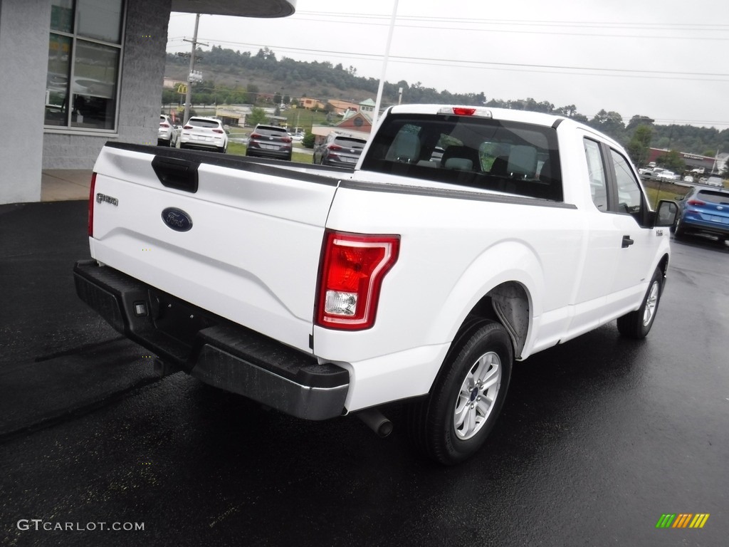 2017 F150 XL SuperCab - Oxford White / Earth Gray photo #11