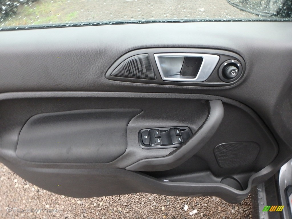 2019 Ford Fiesta ST Hatchback Charcoal Black Door Panel Photo #134715659