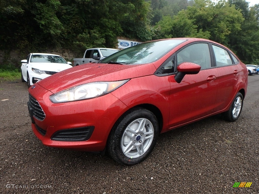 2019 Fiesta SE Sedan - Hot Pepper Red / Charcoal Black photo #7