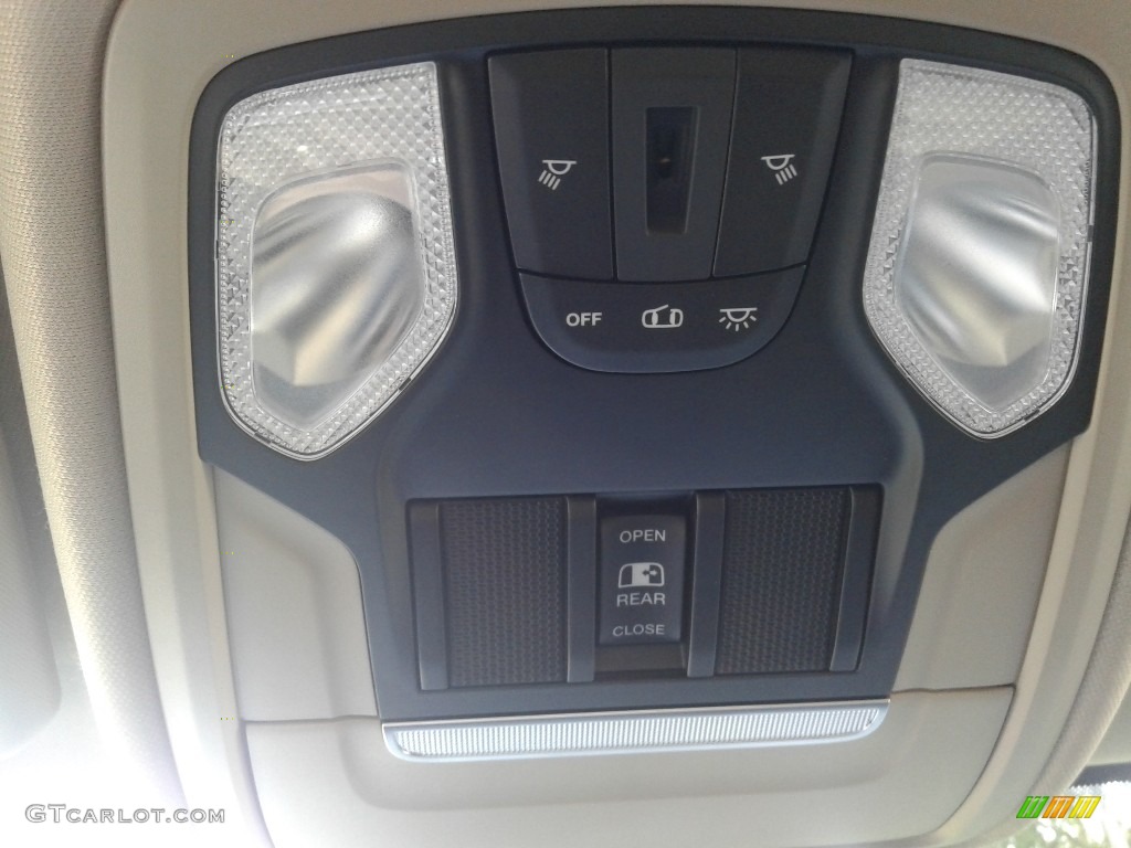 2019 Ram 2500 Tradesman Crew Cab 4x4 Power Wagon Package Controls Photos