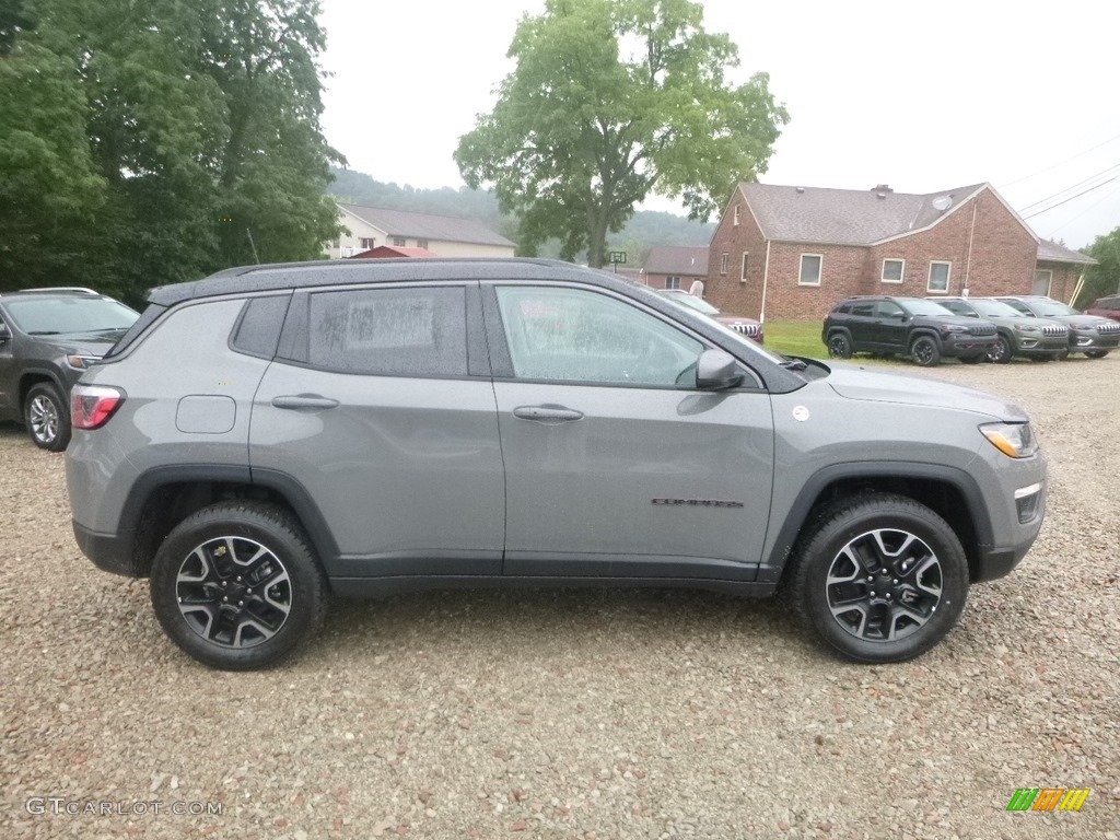 Sting-Gray 2019 Jeep Compass Trailhawk 4x4 Exterior Photo #134722091