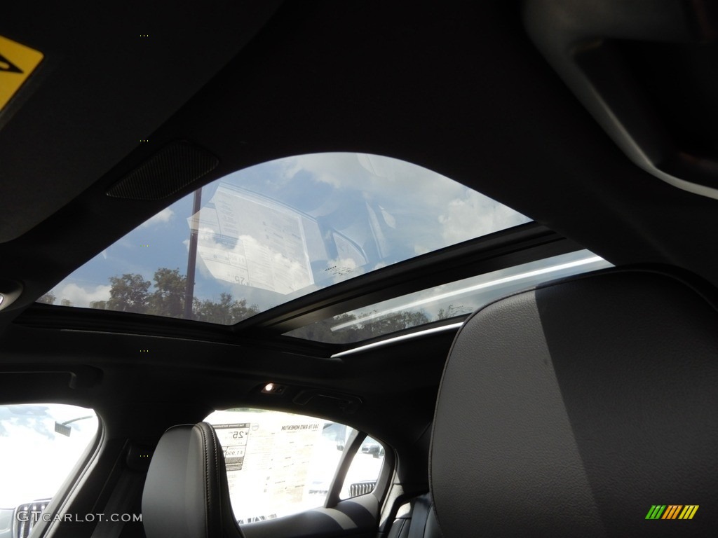 2020 Volvo S60 T6 AWD Momentum Sunroof Photo #134730174