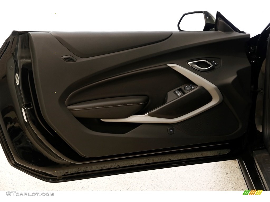 2019 Chevrolet Camaro LT Coupe Door Panel Photos