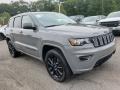 Front 3/4 View of 2020 Grand Cherokee Altitude 4x4