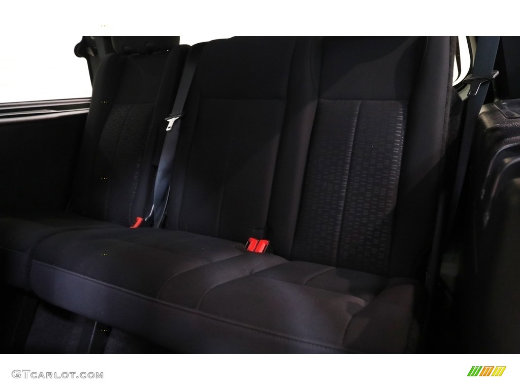 2015 Expedition XLT 4x4 - Oxford White / Ebony photo #17