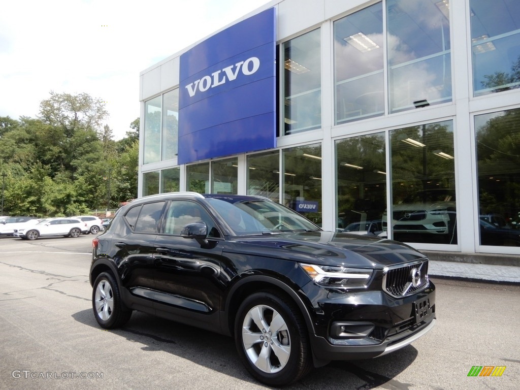 Black Stone 2019 Volvo XC40 T5 Momentum AWD Exterior Photo #134742033