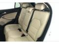 Cirrus White - GLA 250 Photo No. 15