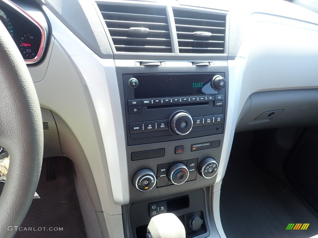 2010 Traverse LS AWD - Dark Blue Metallic / Dark Gray/Light Gray photo #13