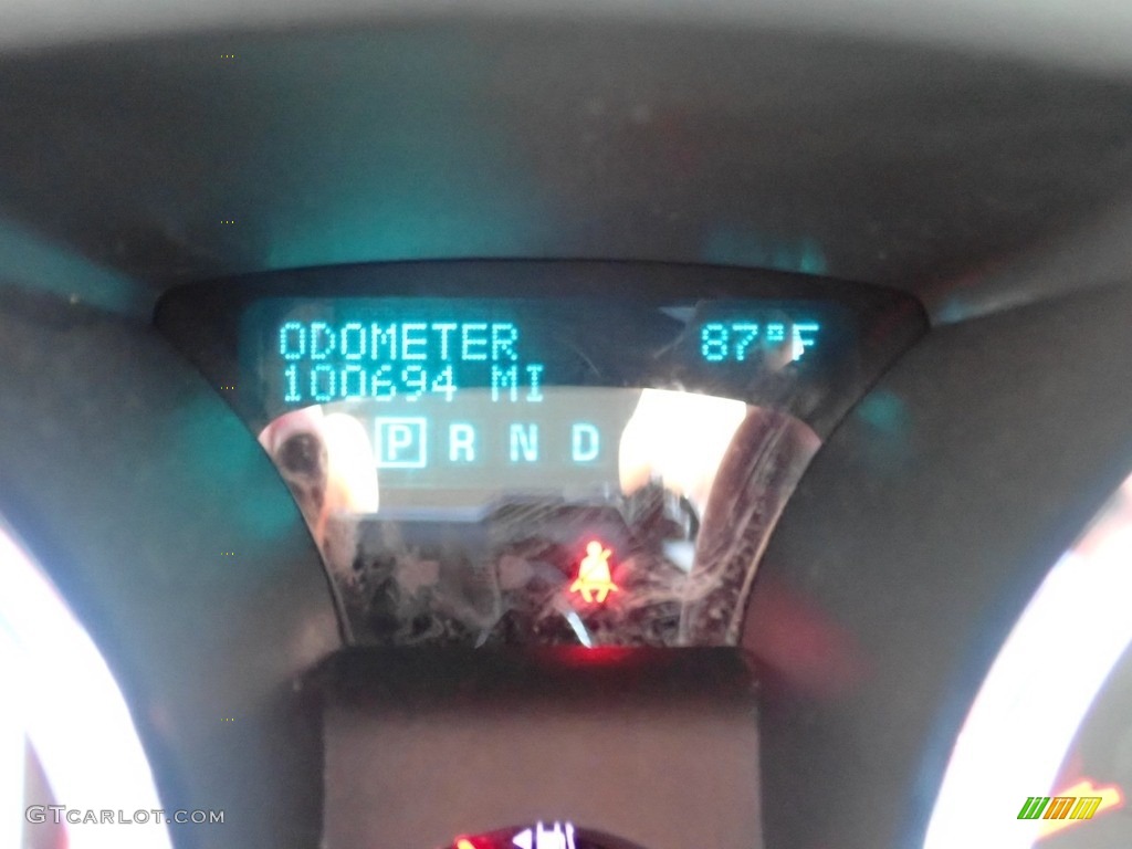2010 Traverse LS AWD - Dark Blue Metallic / Dark Gray/Light Gray photo #15
