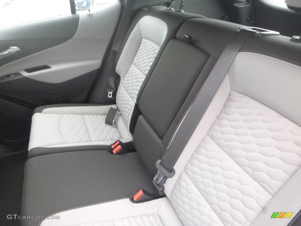 2019 Equinox LS - Summit White / Medium Ash Gray photo #11
