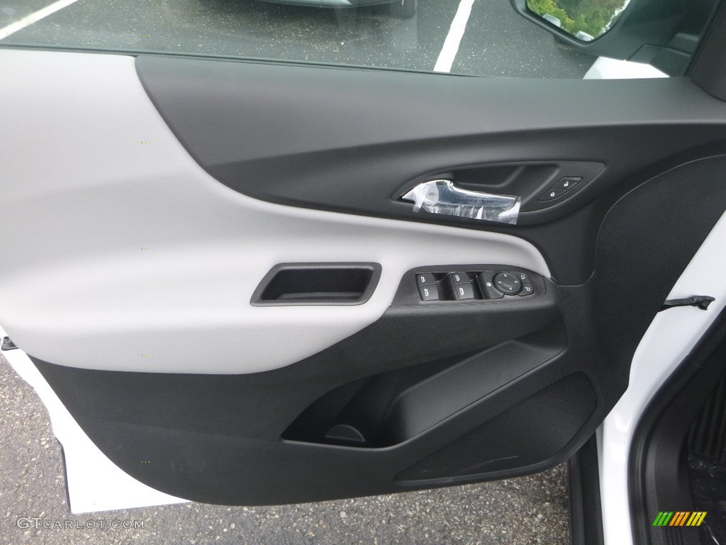 2019 Equinox LS - Summit White / Medium Ash Gray photo #14